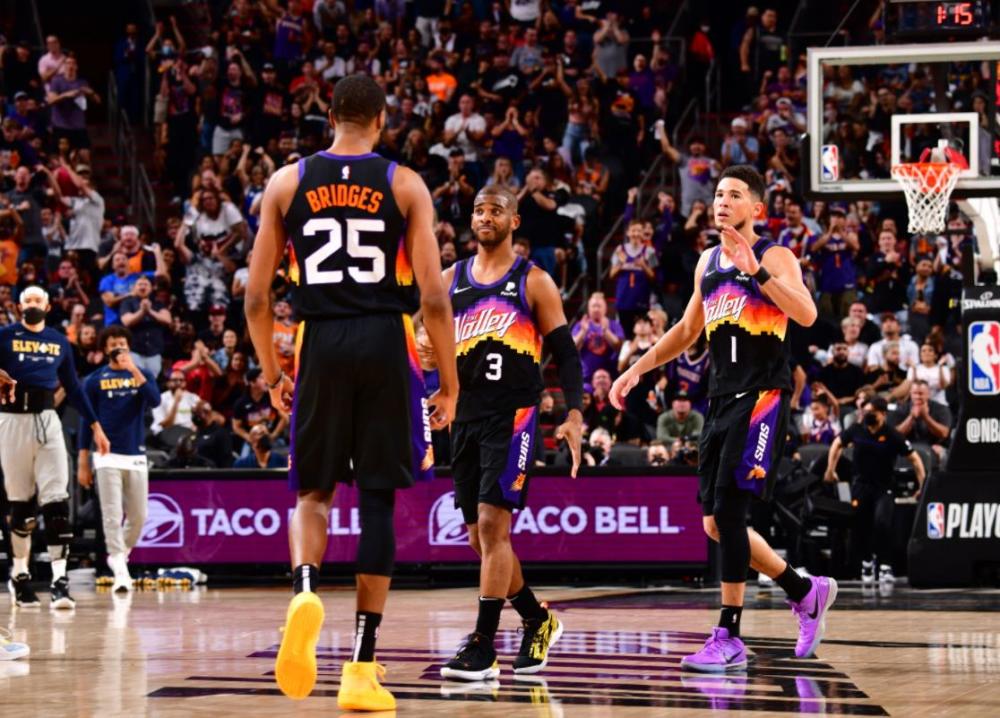 更为他赢得 更为他赢得