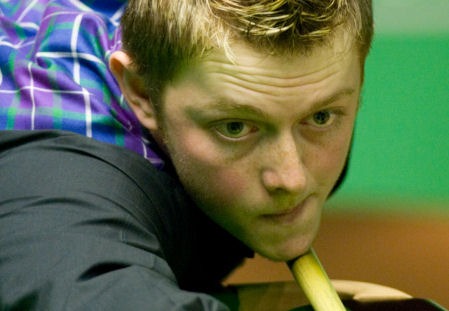 — @AdriaAlbets 来源：Barça Universal突发消息：佩德里看起来并未受伤。他刚刚从记者面前走过，甚至没有一瘸一拐的迹象。