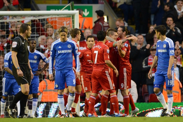 弗兰克·桑切斯与小理查德·托雷斯将进行重量级拳王资格赛，双方已达成协议，但进展缓慢。